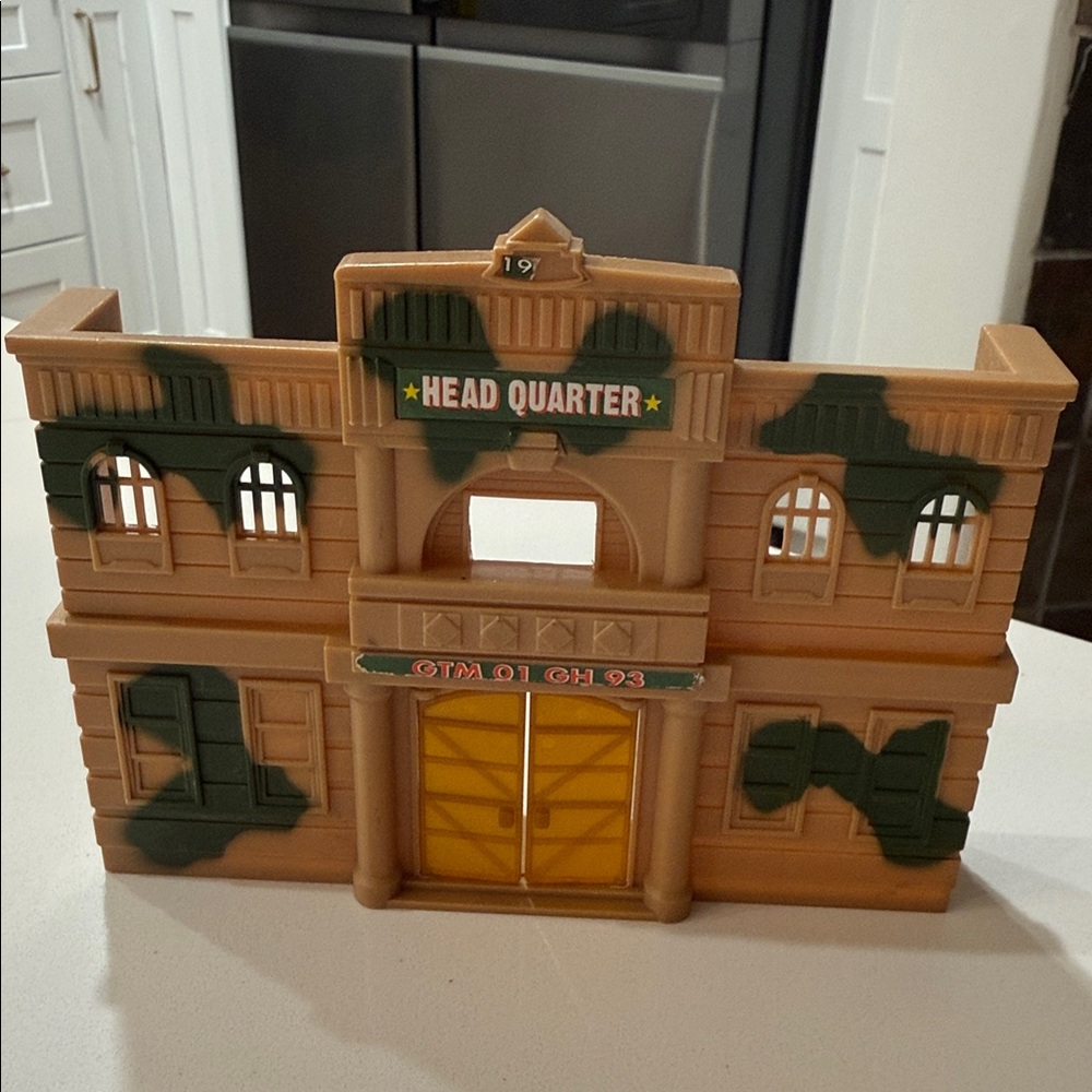 Tan & Green Headquarters Building Set